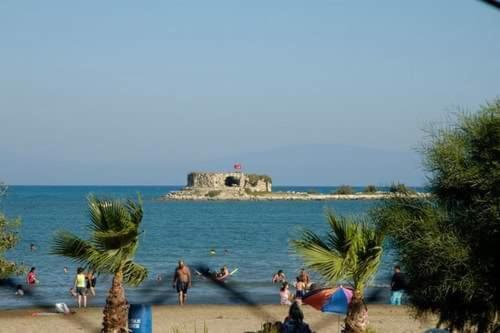 Cesur Pansiyon Yumurtalik Εξωτερικό φωτογραφία